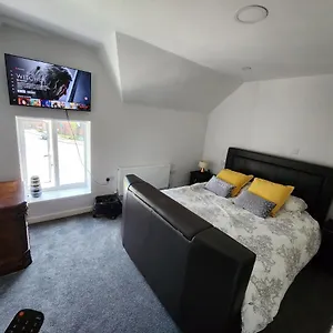  Apartment Woodborough Road Close To
